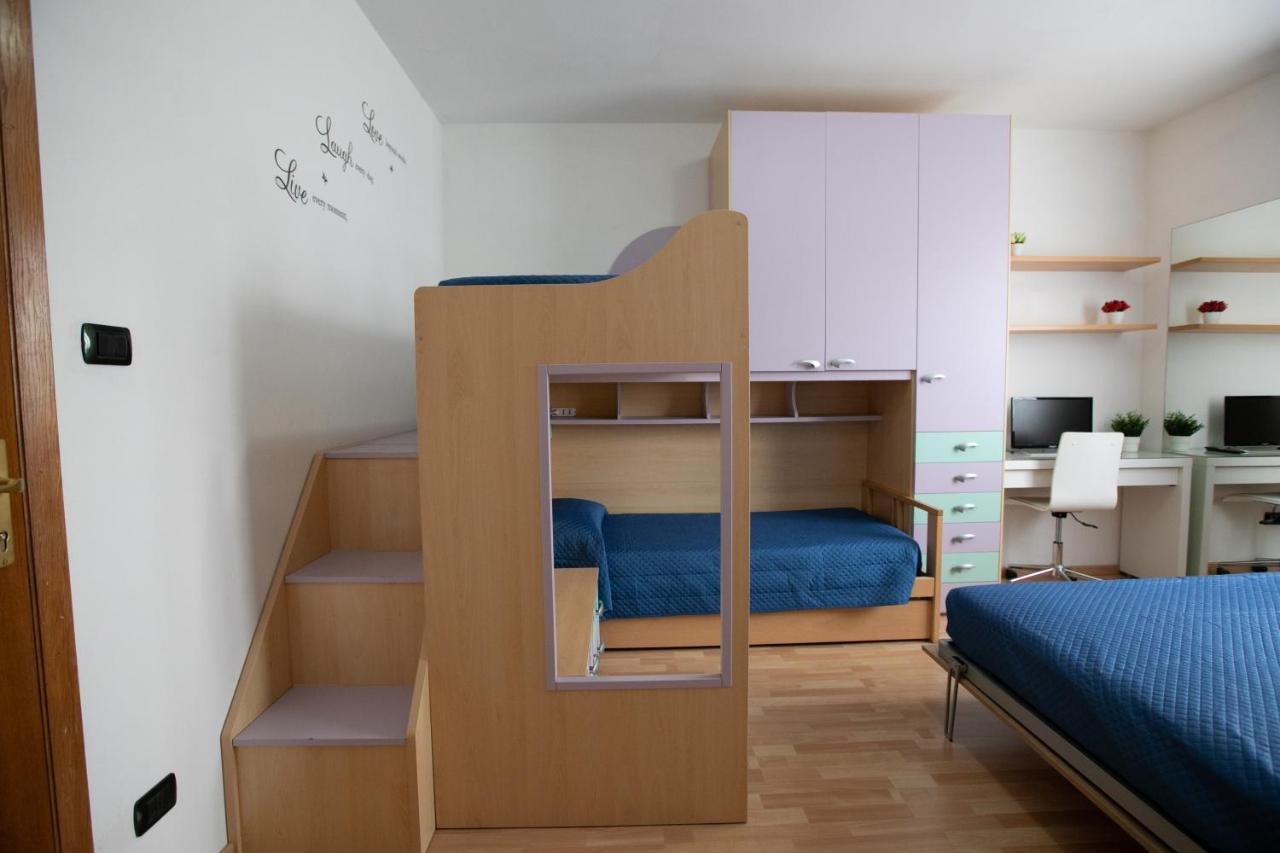 Mirea'S Rooms Ascoli Piceno Bagian luar foto