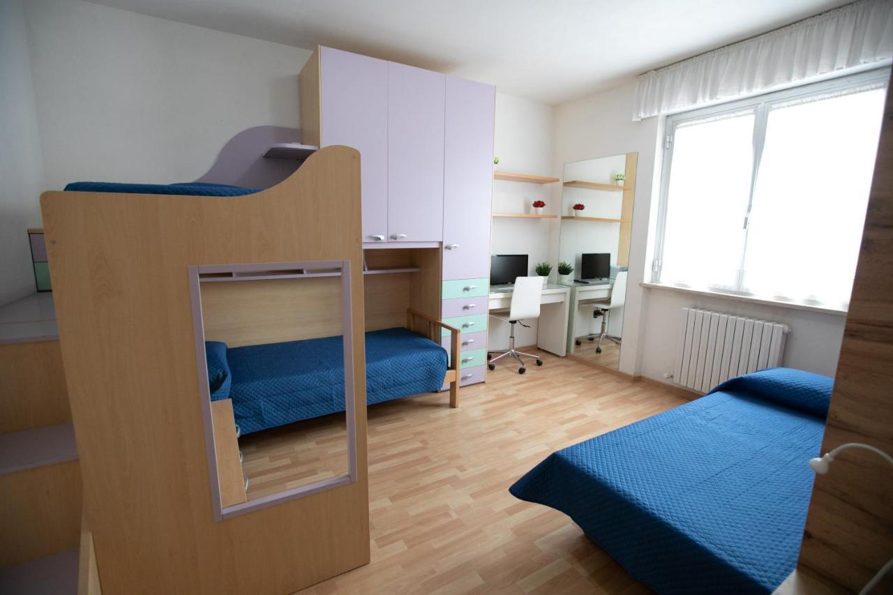 Mirea'S Rooms Ascoli Piceno Bagian luar foto