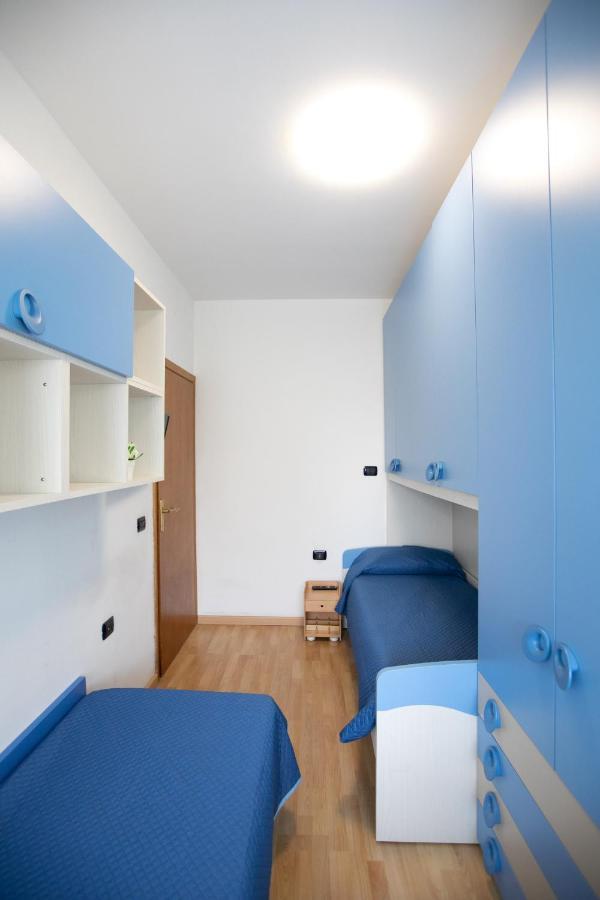 Mirea'S Rooms Ascoli Piceno Bagian luar foto