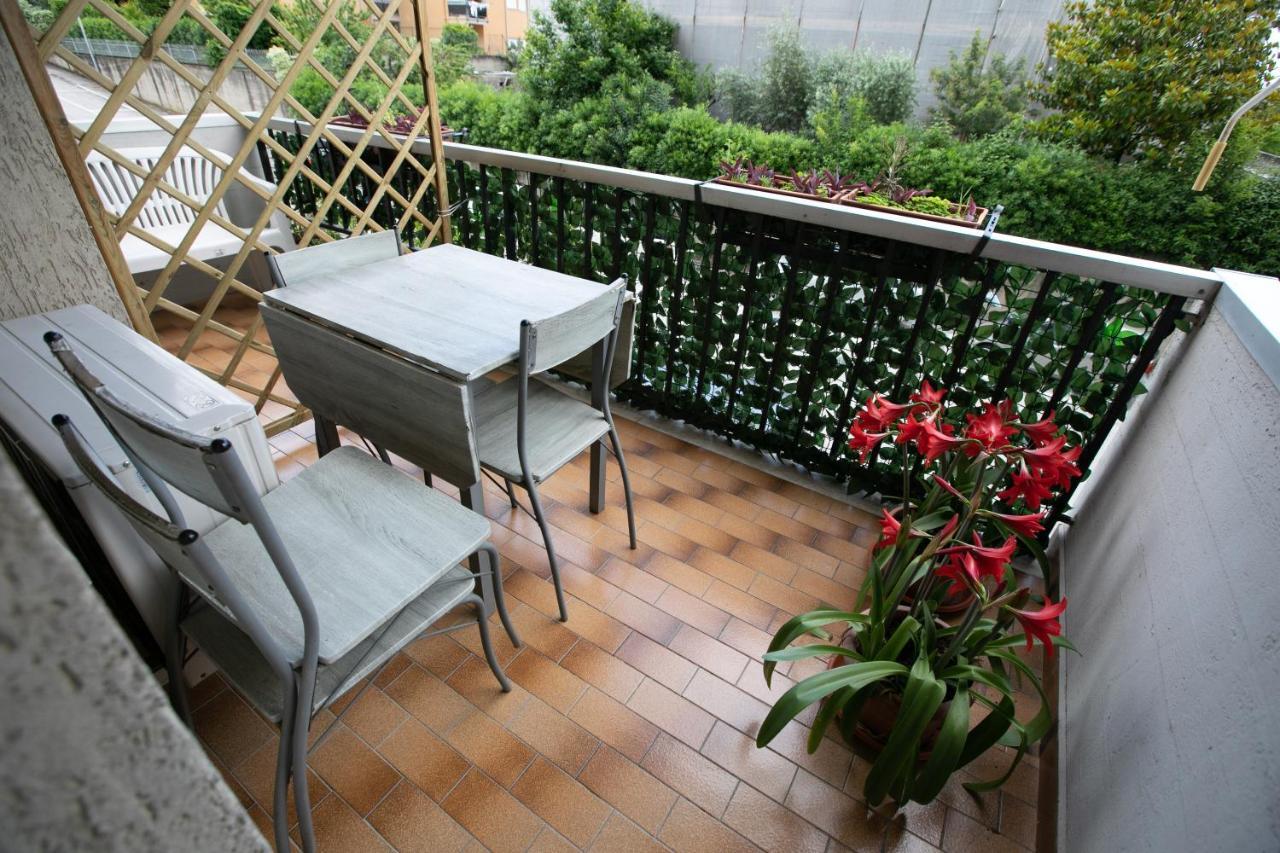 Mirea'S Rooms Ascoli Piceno Bagian luar foto