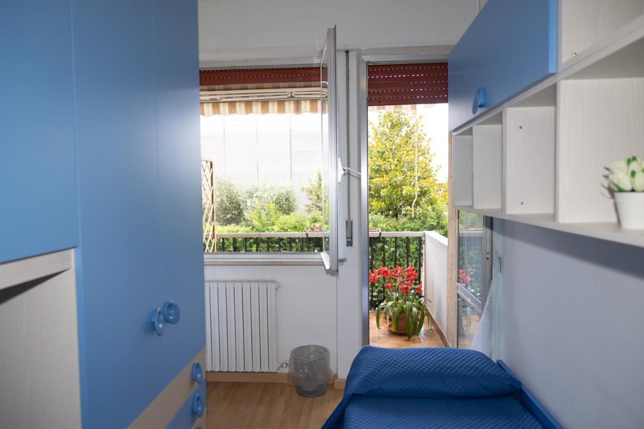 Mirea'S Rooms Ascoli Piceno Bagian luar foto