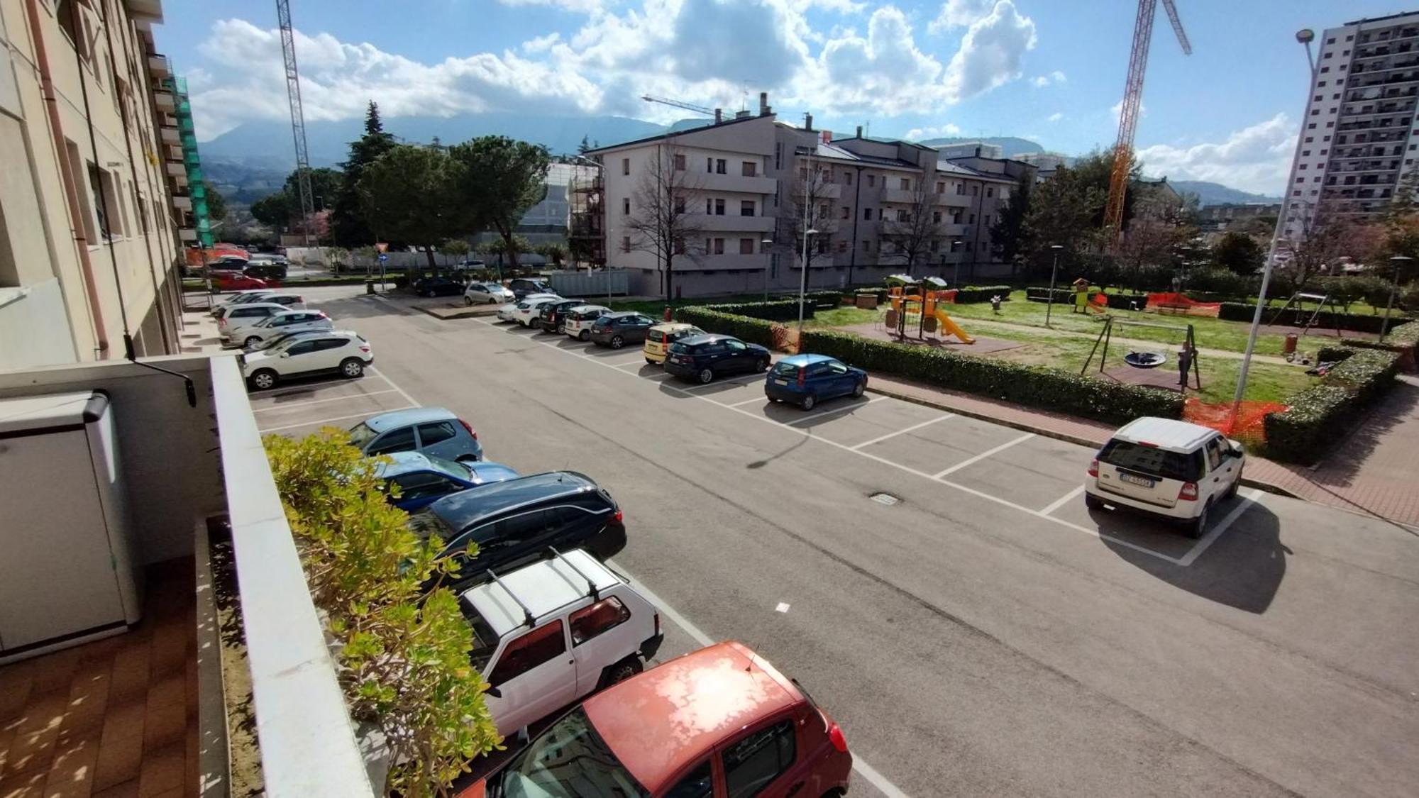 Mirea'S Rooms Ascoli Piceno Bagian luar foto