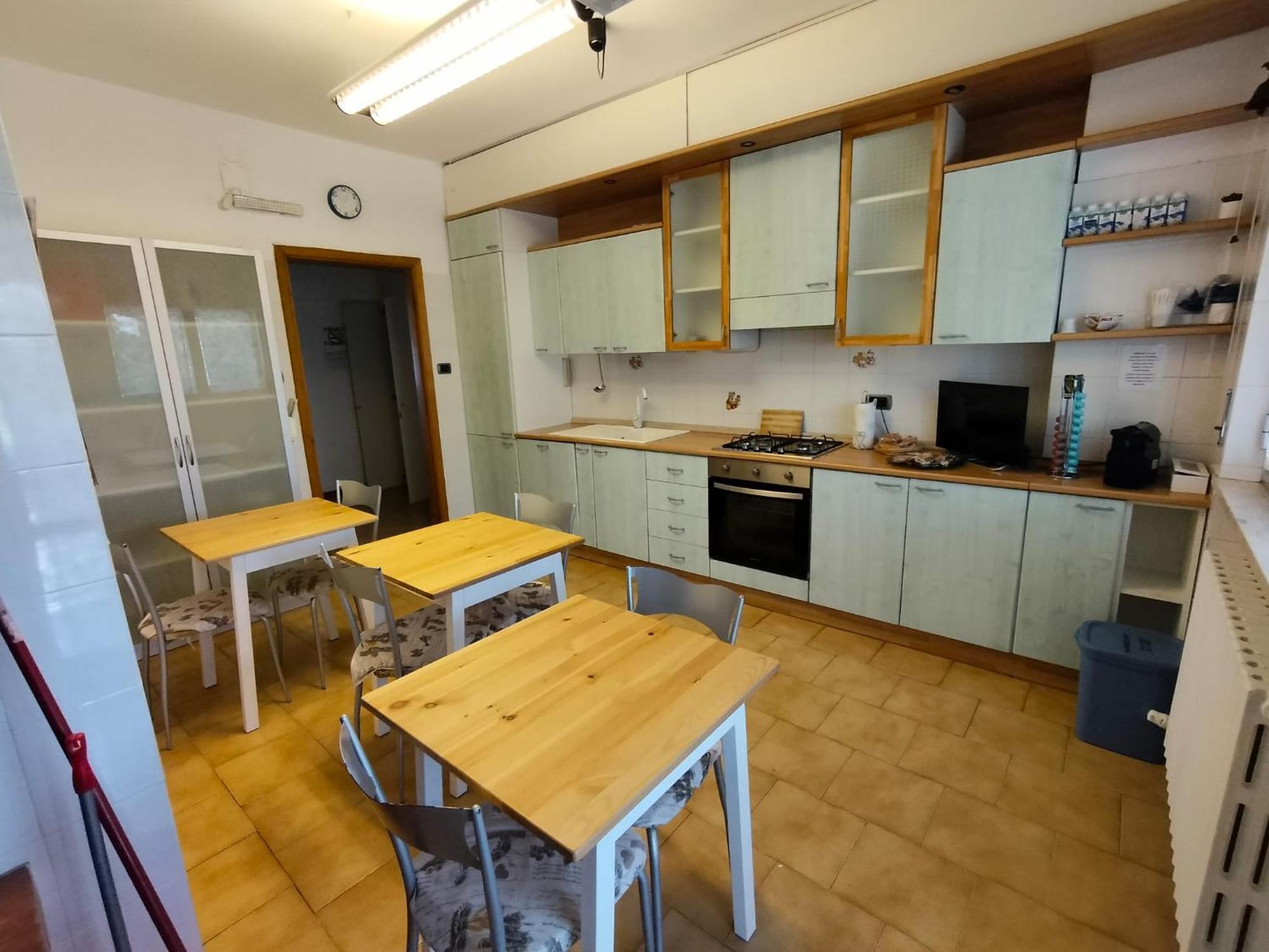Mirea'S Rooms Ascoli Piceno Bagian luar foto